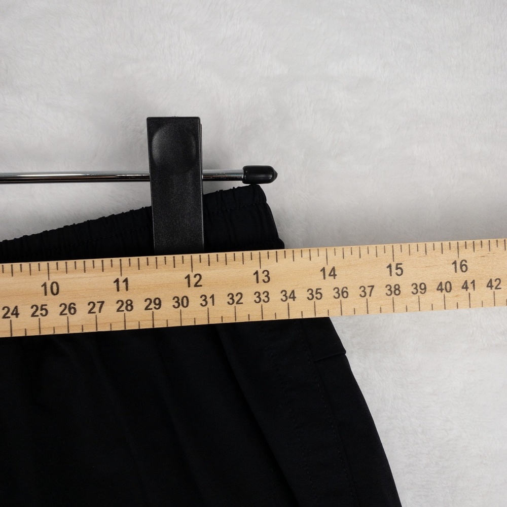 Tracksmith Men’s Session Shorts, Black, size small - Picture 4 of 16